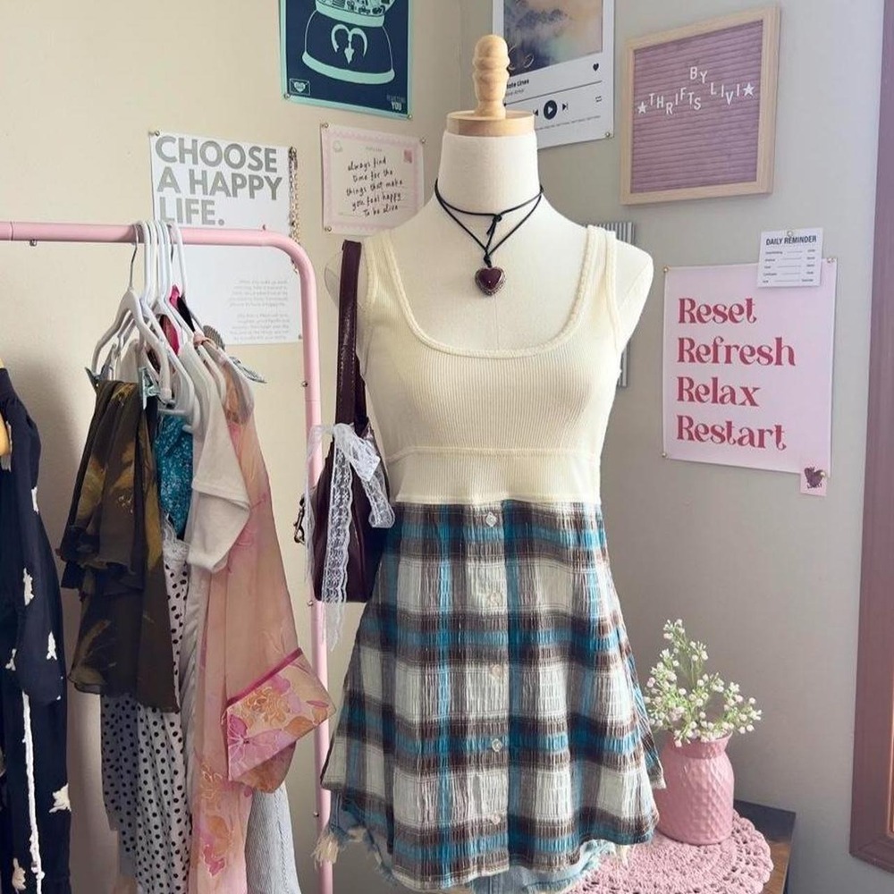 Vintage Y2K‎ Rue 21 Babydoll Top w/ Blue & Brown Plaid and Button Front Grunge